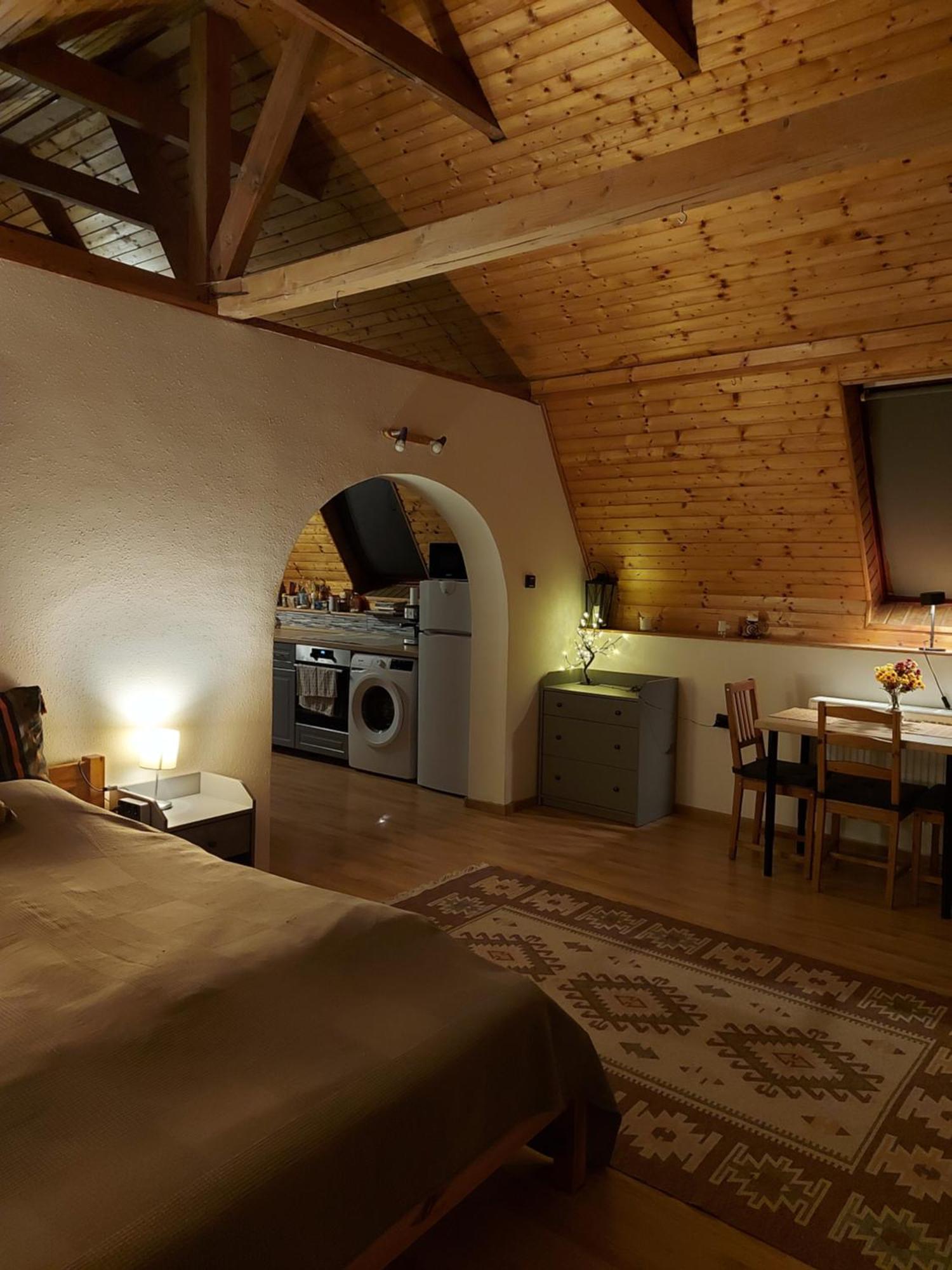 Attila-Apartman Budaoers Екстер'єр фото