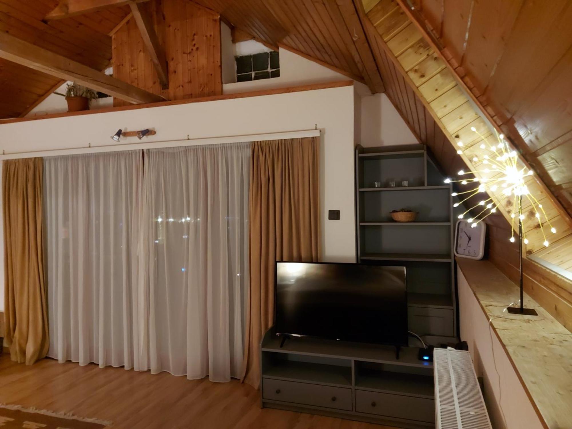 Attila-Apartman Budaoers Екстер'єр фото