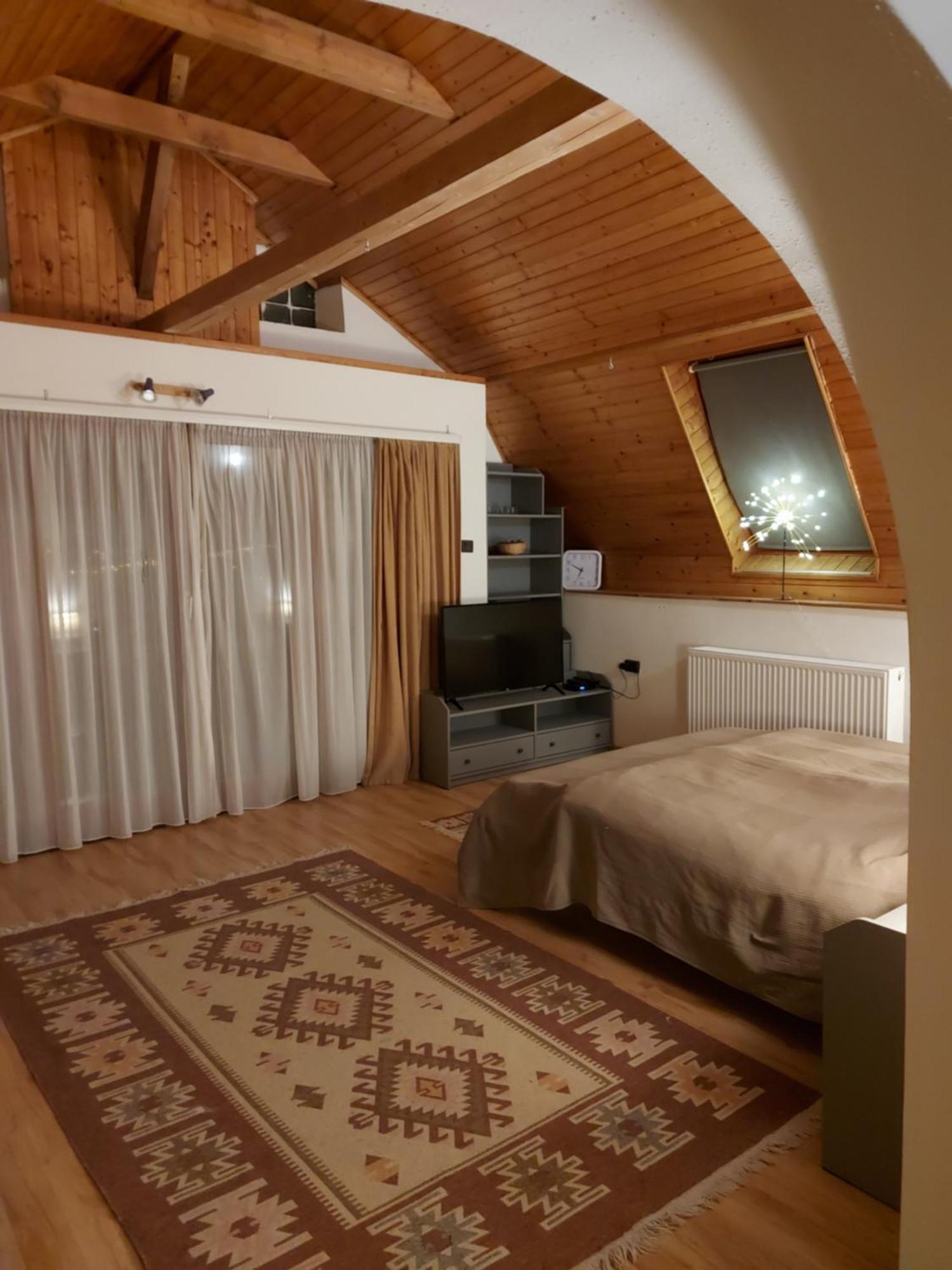 Attila-Apartman Budaoers Екстер'єр фото
